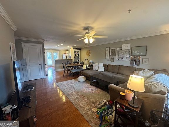 2nd image of 490 Barnett Shoals Rd APT 229