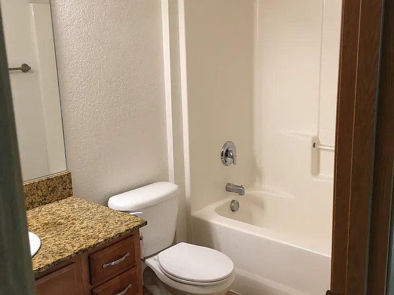 5747 Fallbrook Ln — Photo 19