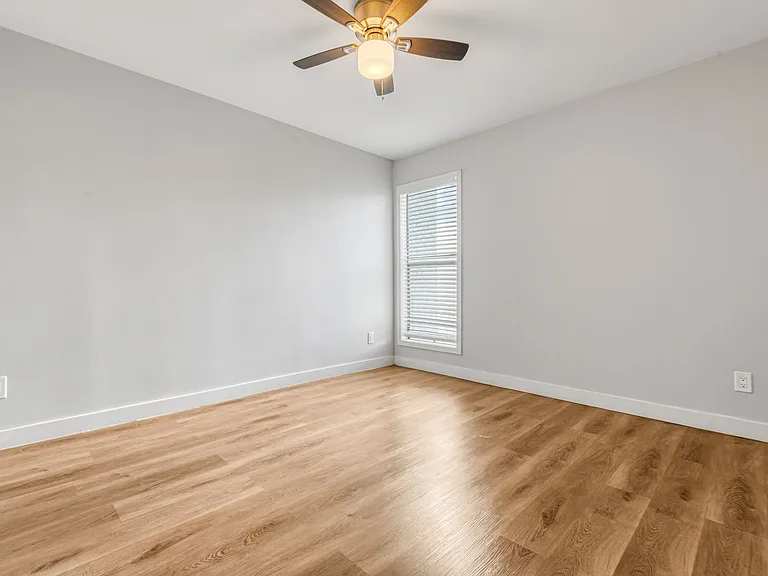 Echo Luxury Apartments — Photo 105