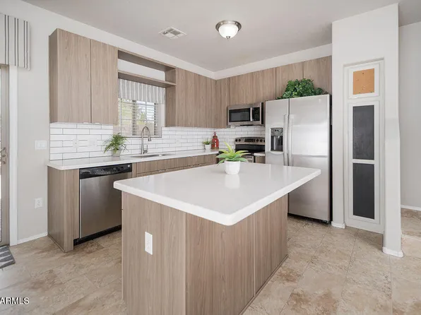 440 N 169TH Avenue, Goodyear, AZ 85338