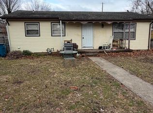 1107 Ash St, Carthage, MO 64836