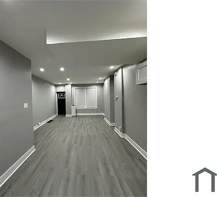 3 bed, 1000 sqft, $2,100 — Photo 3