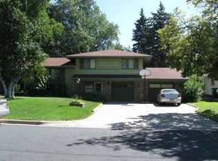 3219 Ohenry Rd, Brooklyn Center, MN 55429