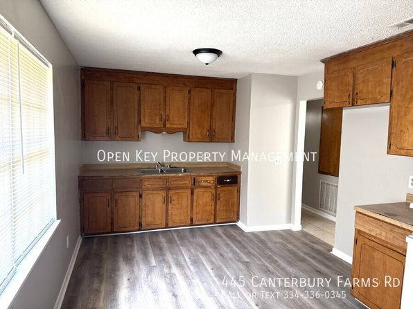 445 Canterbury Farm Rd