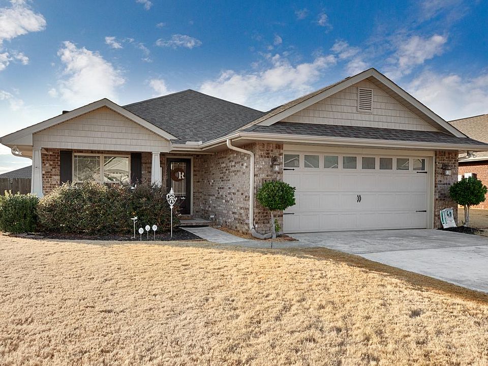 1st image of 110 Willow Tree Dr
