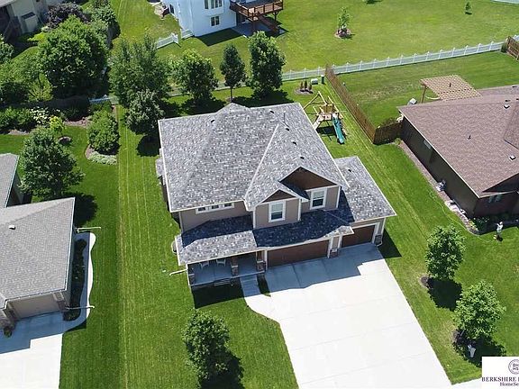 2nd image of 909 Knapp Dr