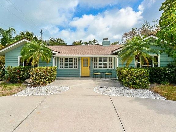 2nd image of 405 Island Cir