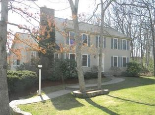 8 Worcester Rd, Norfolk, MA 02056