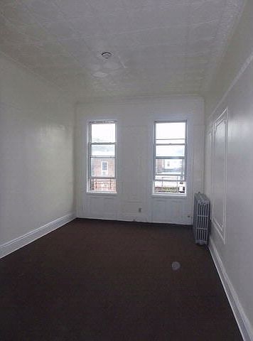 2nd image of 206 Hale Ave