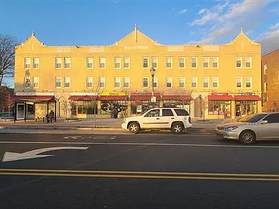 Building Photo - 1154-1170 Albany Ave #C7