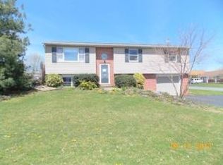 16 Swatara Cir, Jonestown, PA 17038