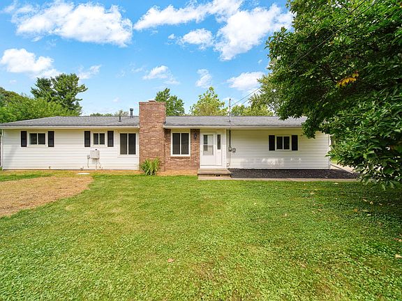 3rd image of 2814 Harben St