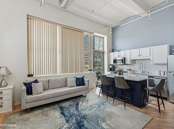 3rd image of 500 S Clinton St APT 801