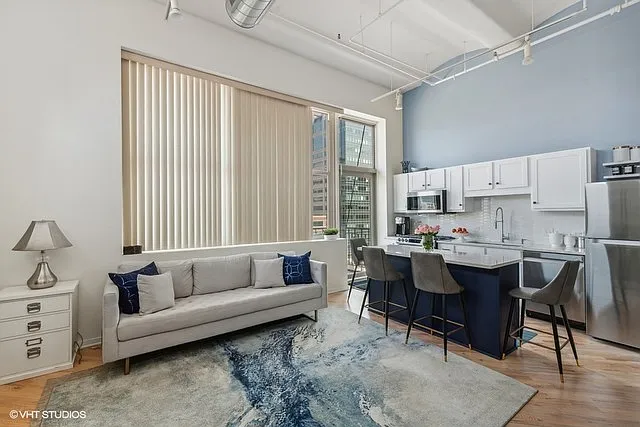 500 S Clinton St #801 — Photo 3