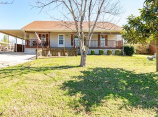 295 Payson Rd, Deatsville, AL 36022