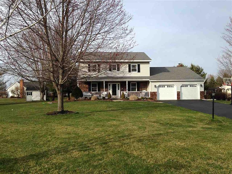 1st image of 25 Gleneagles Blvd