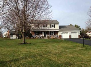 25 Gleneagles Blvd, Ballston Lake, NY 12019