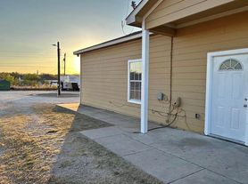 10342 Doyle Rd, Del Valle, TX