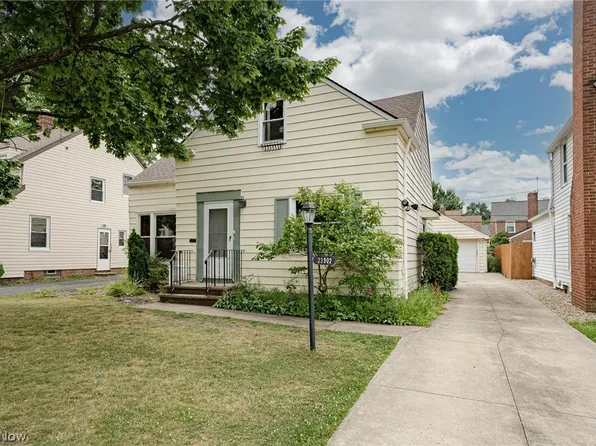 23902 E Baintree Rd, Beachwood, OH 44122