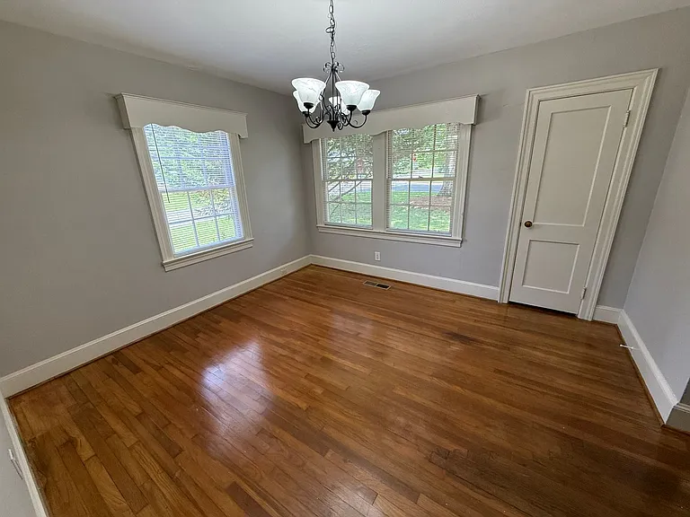 211 Dodd St NW — Photo 7