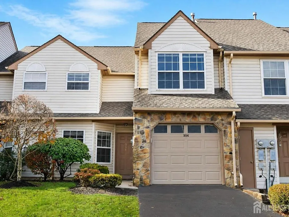 354 Lunar Rd