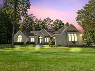 2290 Stonebrook Ln, Flushing, MI, 48433