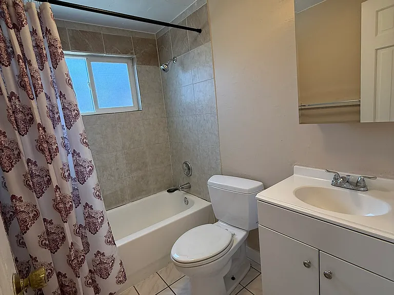 2326 S Linden Ct #A — Photo 10