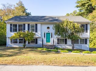 11 Sullivan Rd, North Reading, MA 01864