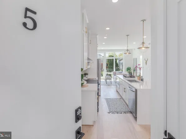 4347 Harrison St NW #5, Washington, DC 20015