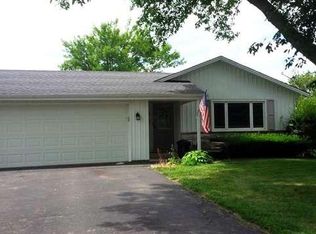 402 Franklin St, Waterford, WI 53185
