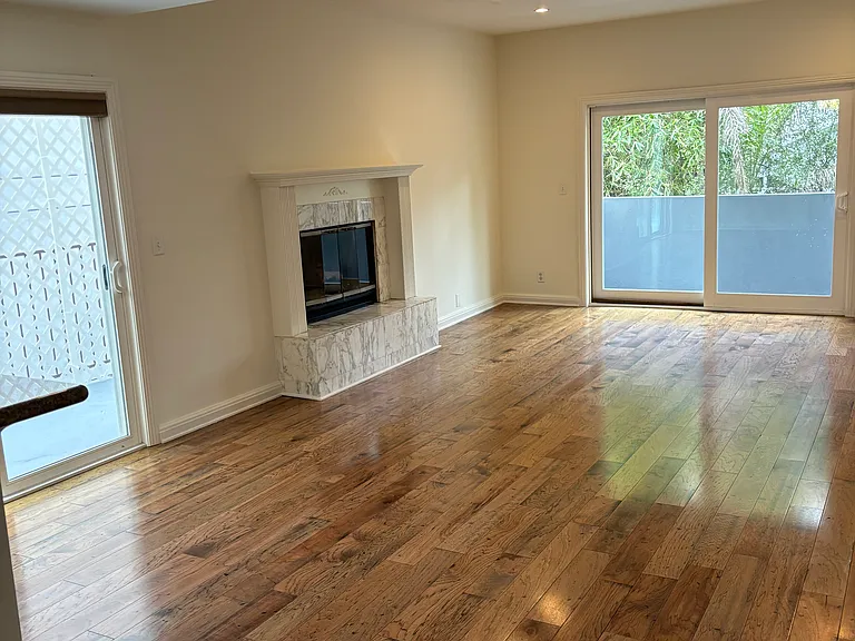2204 S Bentley Ave #102 — Photo 1