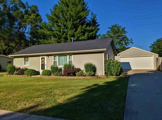 7905 Mildred Rd, Machesney Park, IL 61115