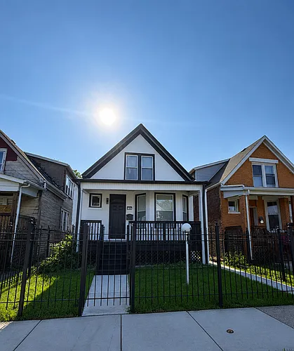 6607 S Oakley Ave #1 Photo 1
