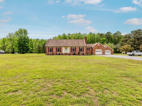 6110 W Blackwater Rd, Zuni, VA 23898