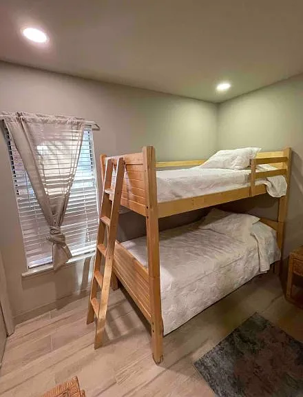 1912 Gulf Blvd #108 — Photo 8