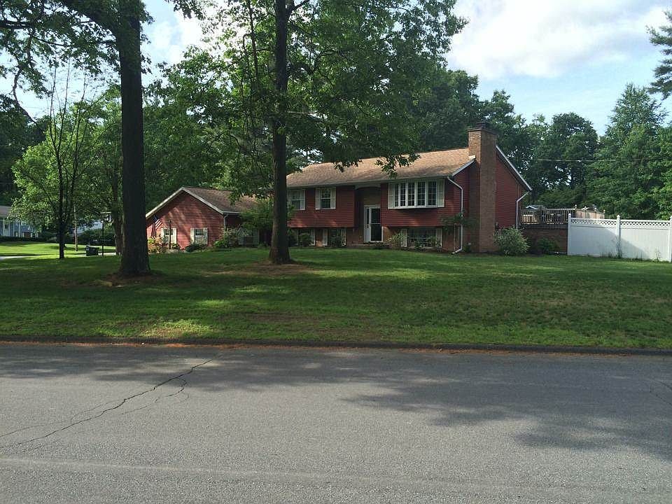 1st image of 5 Teakwood Dr
