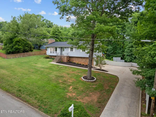 7112 Bonny Kate Dr, Knoxville, TN 37920