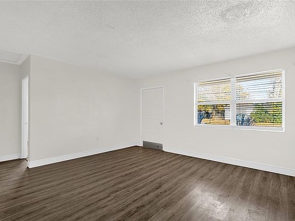 3rd image of 1804 Riley Ave