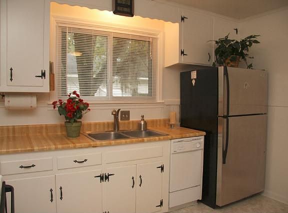 5th image of 307 Oxford Dr