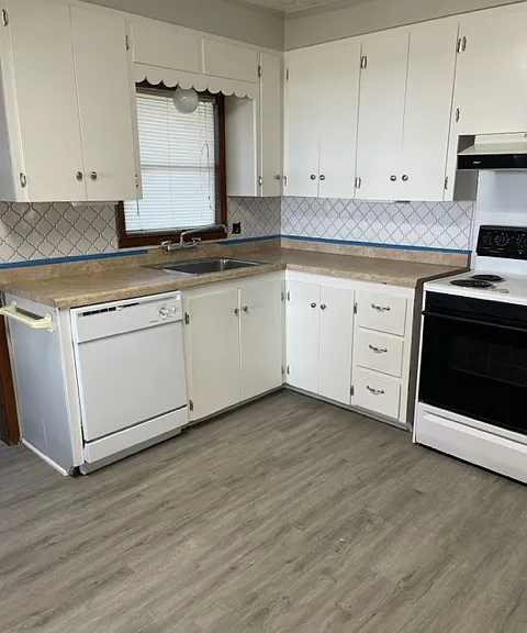 4042 FM 1781 — Photo 11