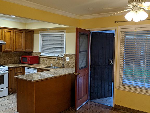 2nd image of 1160 Cathay Dr