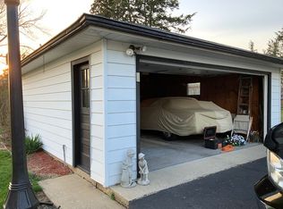 3940 Seeley Ave, Downers Grove, IL 60515