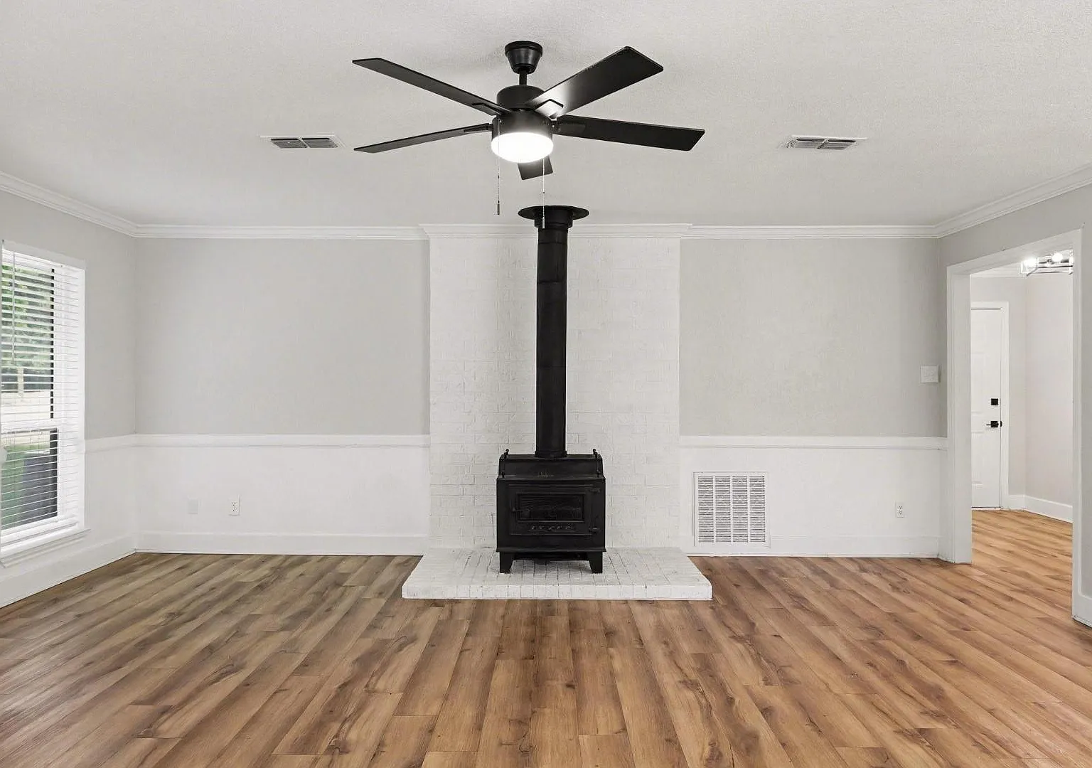 100 Pecan Cir — Photo 3