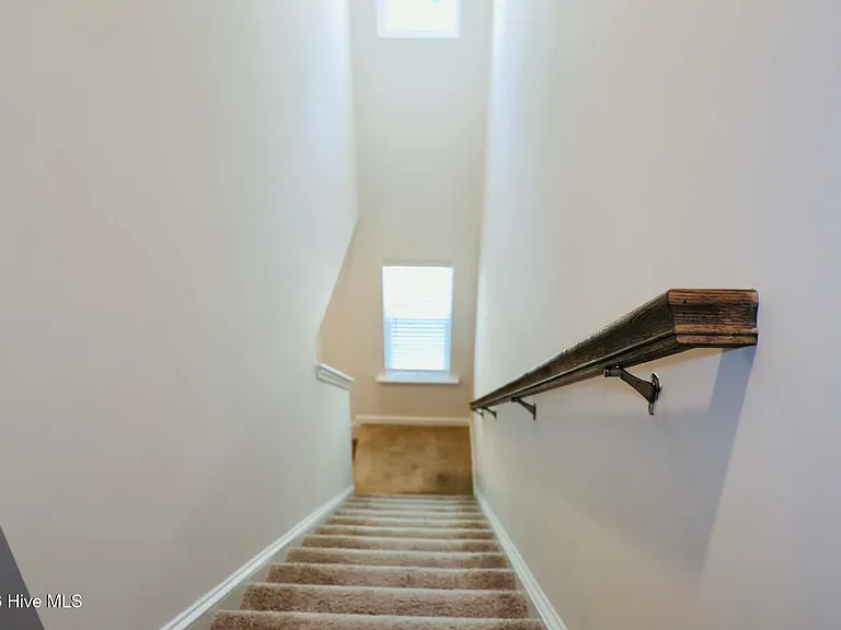 2109 Gracie Ln — Photo 30