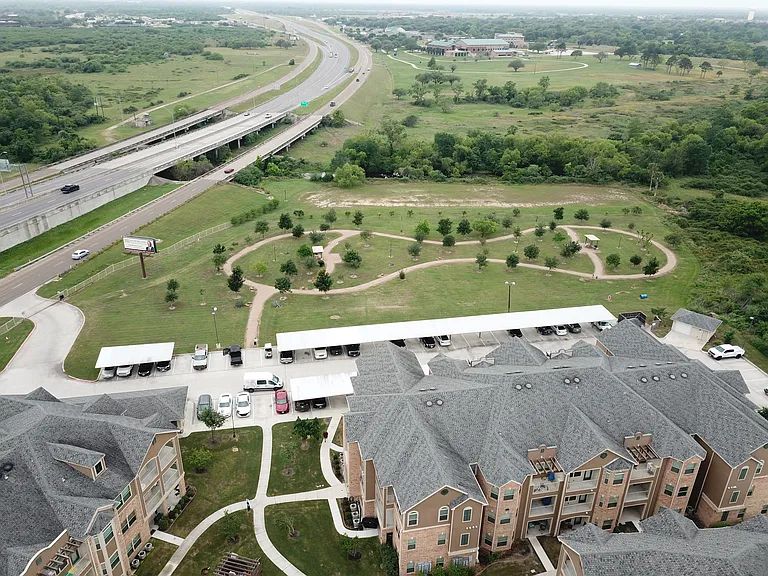 The Reserve Apartments — Photo 35