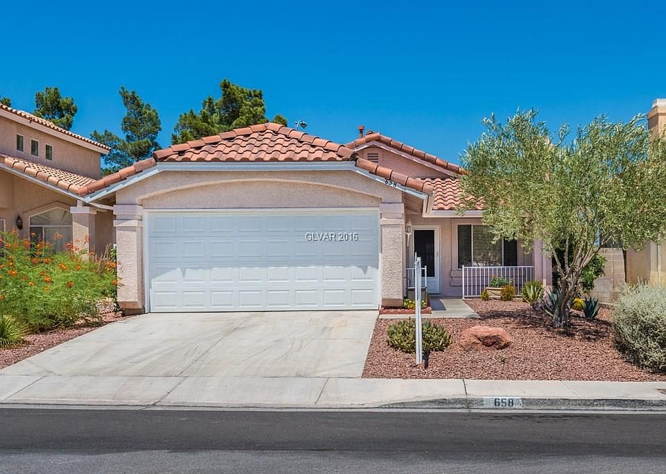 1st image of 658 Palmwood Ln