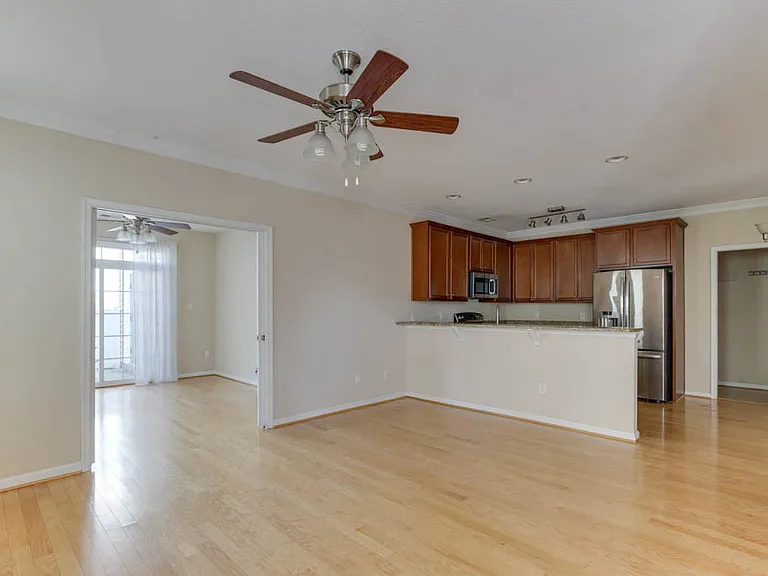 4138 Seafarer Ave #1 — Photo 12