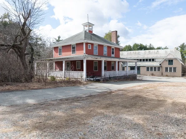 133 Wellesley St, Weston, MA 02493