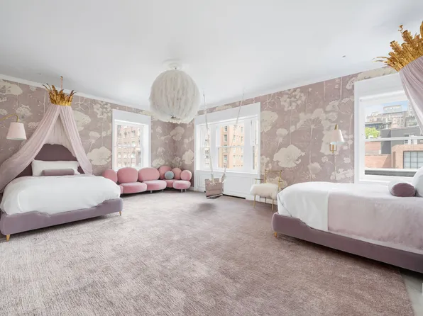 78 Irving Place image 18 of 25