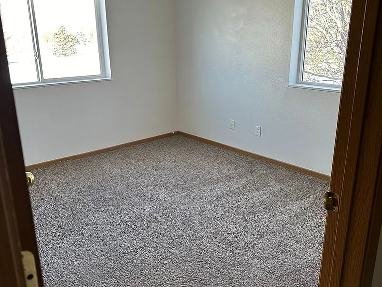 Burlington Colorado Apartments — Photo 2